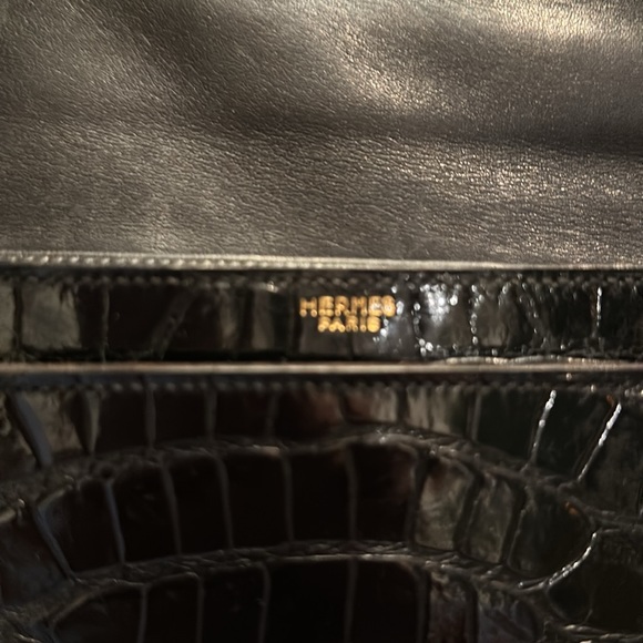 Hermes’ vintage black porosus crocodile bag - Picture 6 of 12